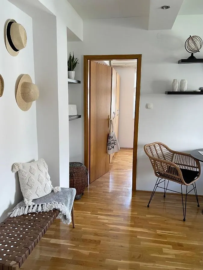 The Back Flat Apartman Split